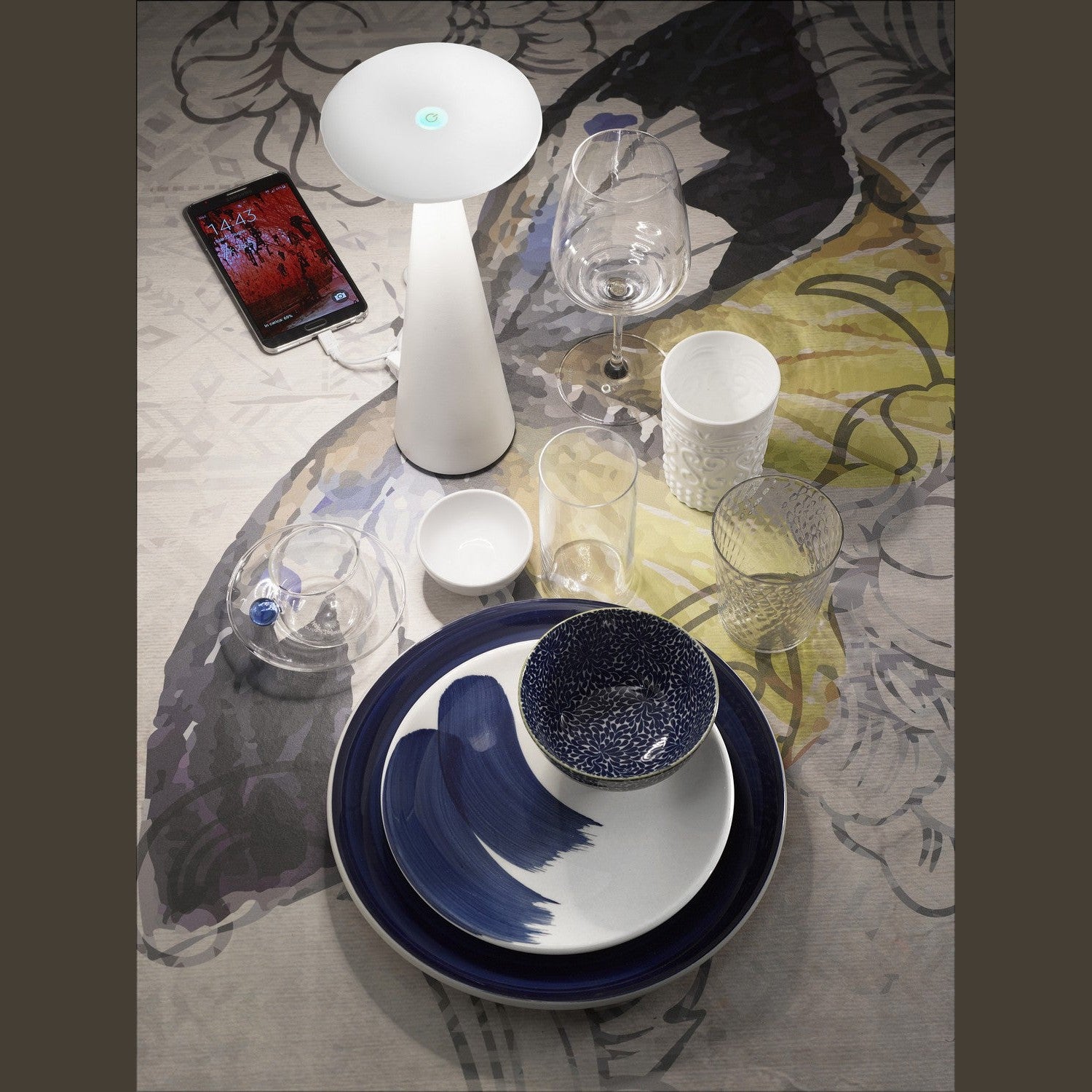 Zafferano - LD0611B3 - LED Table Lamp - Dama - White