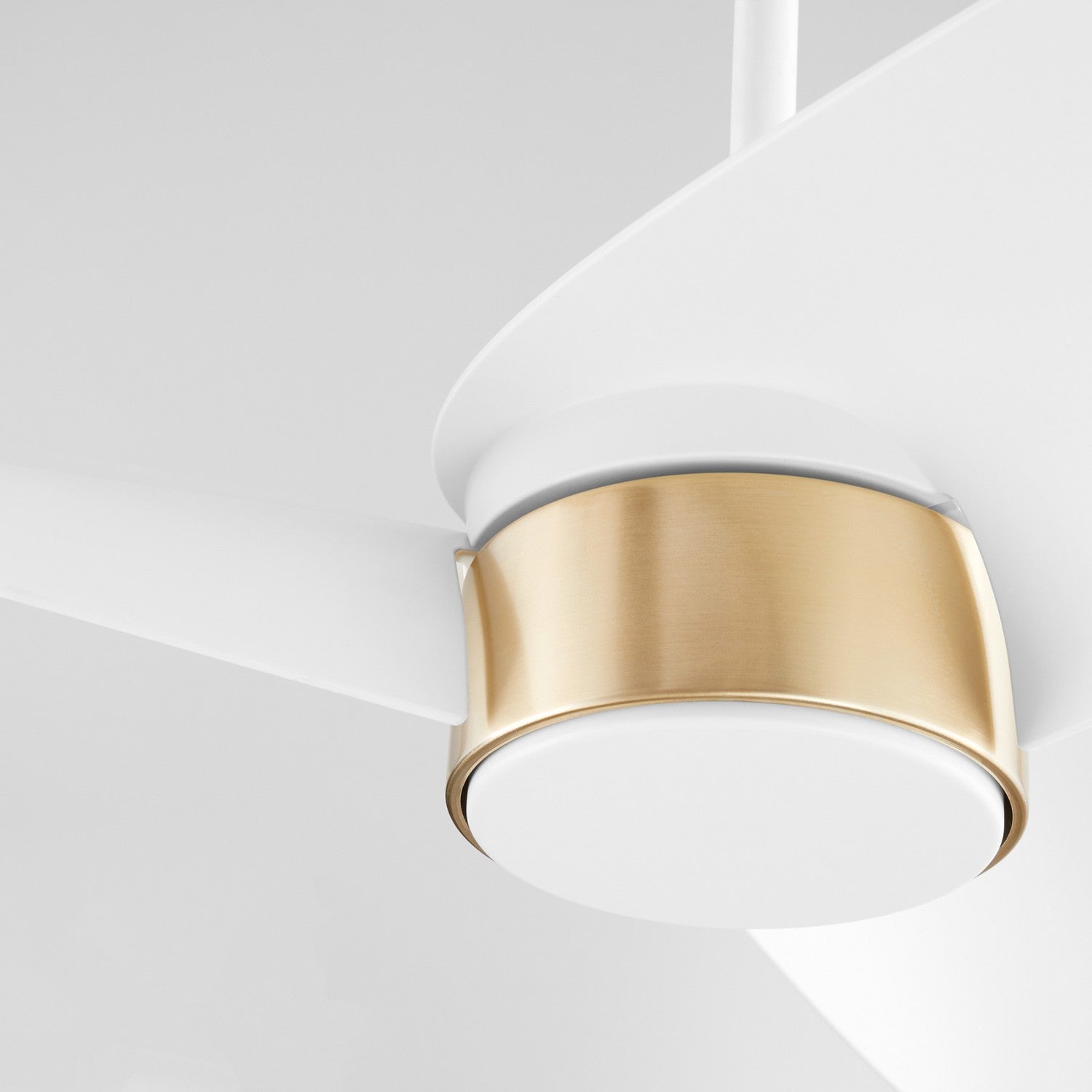 Quorum - 61603-8 - 60" Patio Fan - Brisa - Studio White w/ Aged Brass