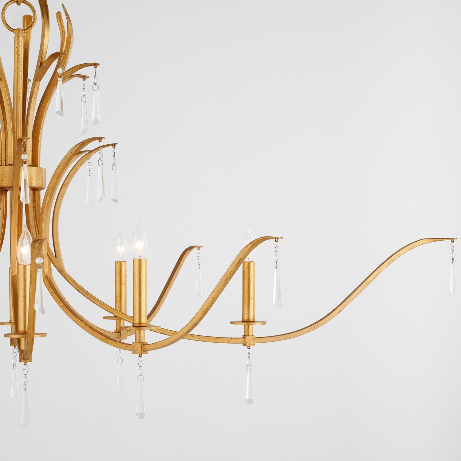Quorum - 621-8-74 - Eight Light Chandelier - Majesty - Gold Leaf