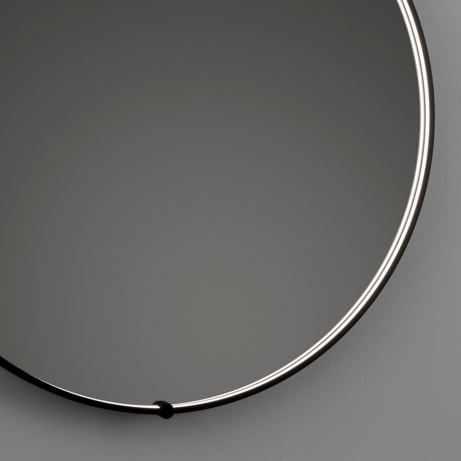 Quorum - 3-0201-15 - LED Mirror - Avior Round - Black n/a