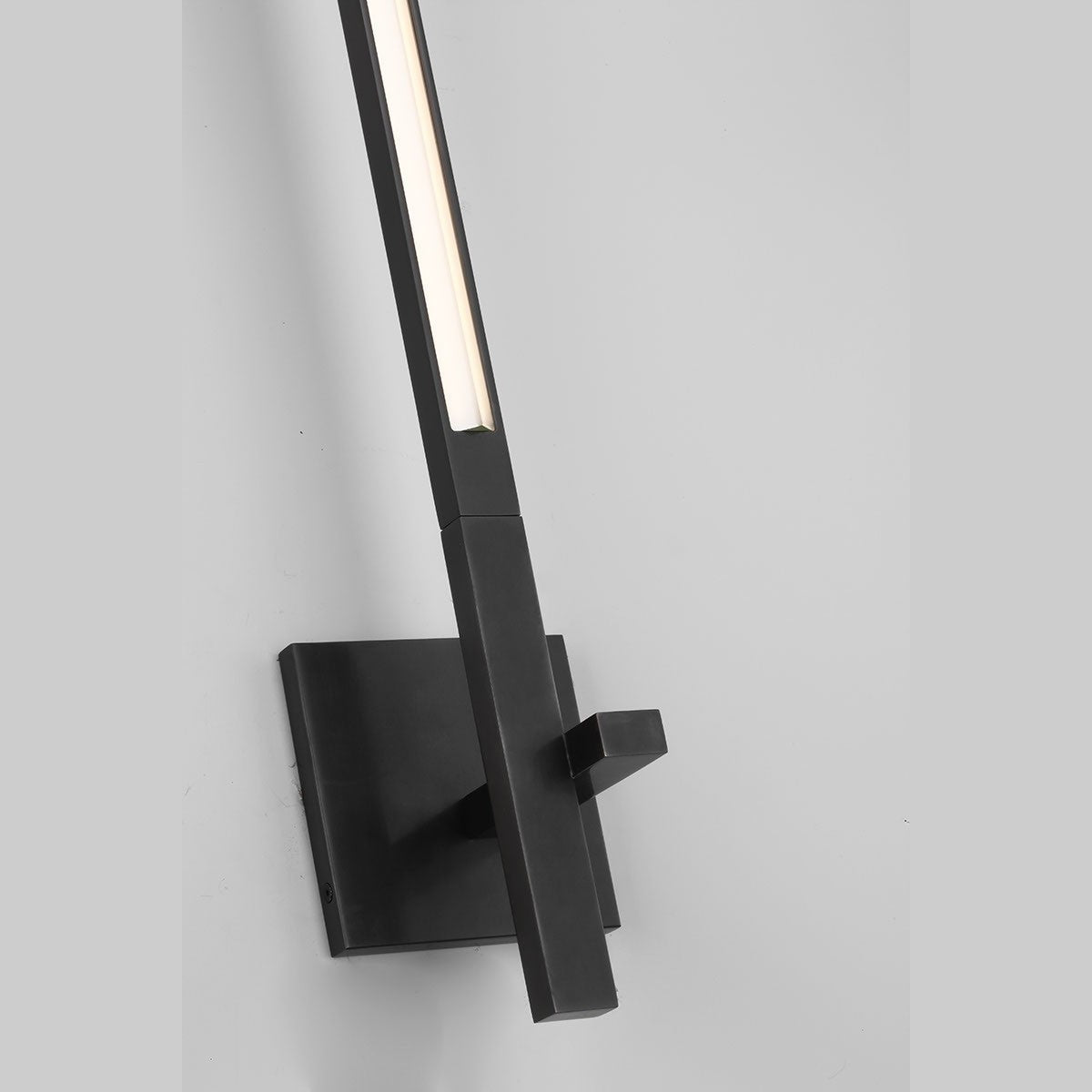 Visual Comfort Modern - SLWS56427CCBZ - LED Wall Sconce - Cityscape - Bronze