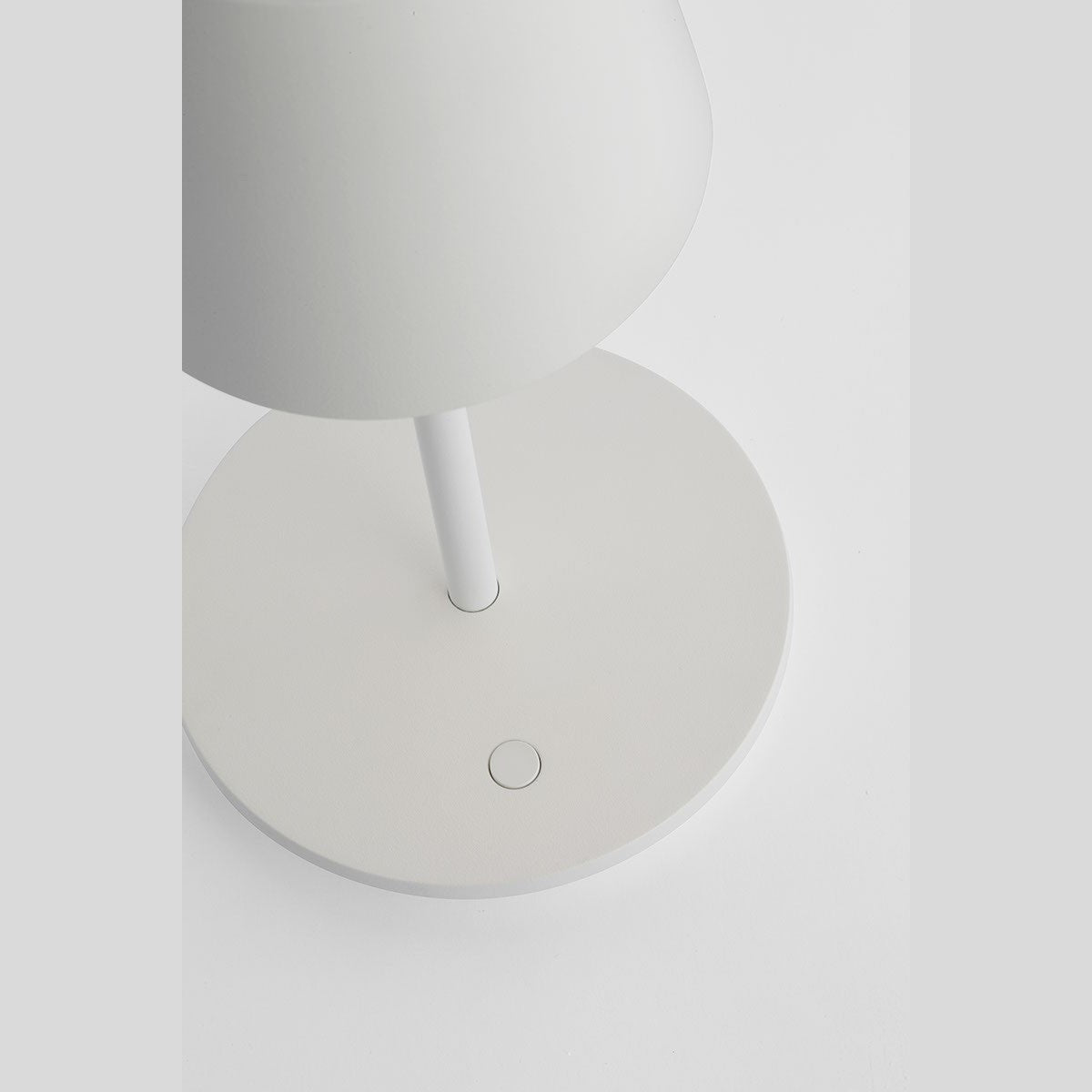 Visual Comfort Modern - SLTB53127W - LED Table Lamp - Nevis - Matte White