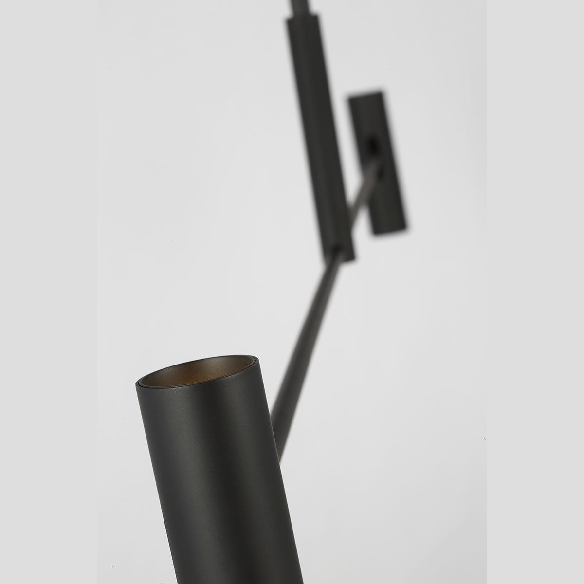 Visual Comfort Modern - SLLS57130B - LED Linear Chandelier - Ponte - Nightshade Black