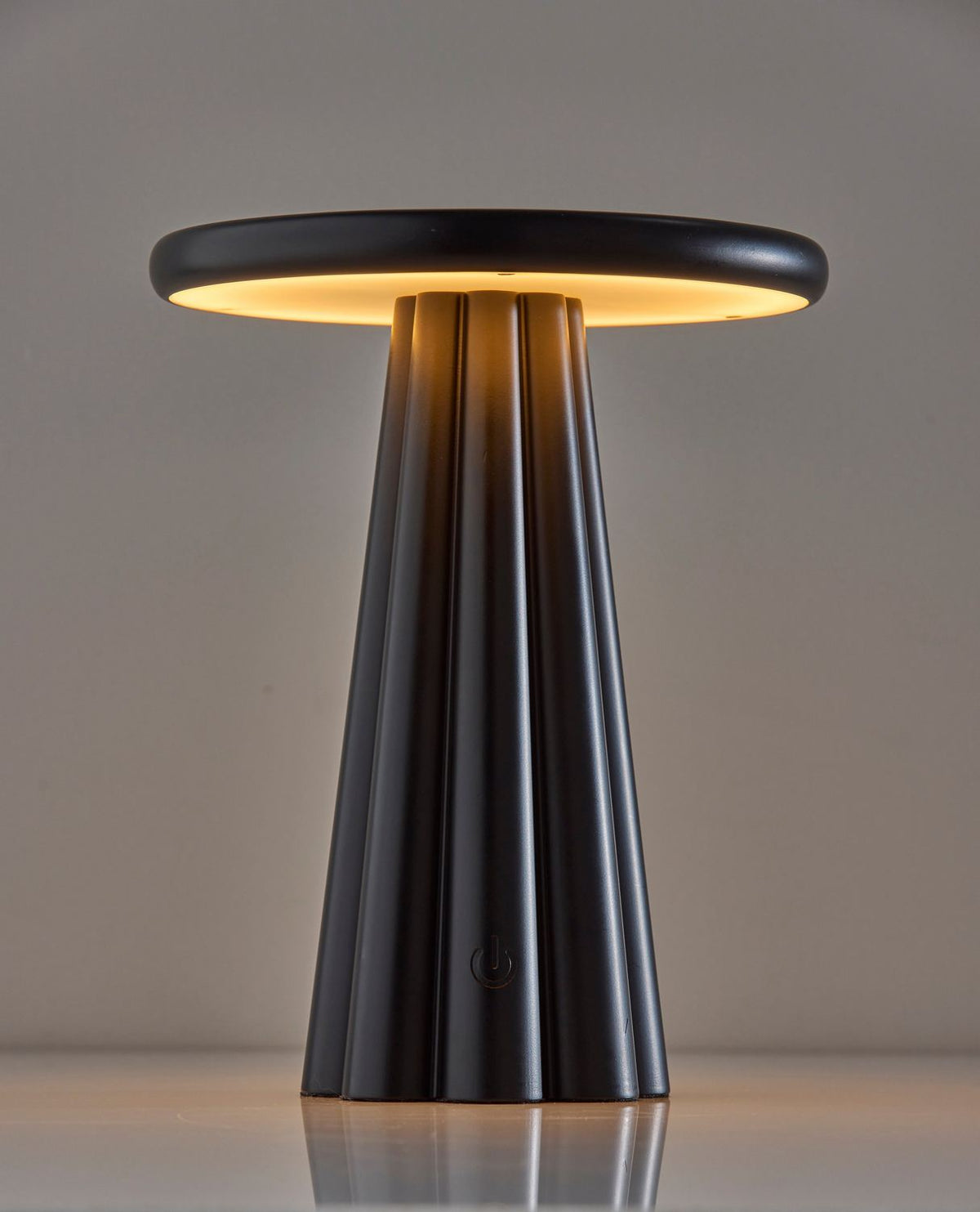 Adesso Home - 3118-01 - LED Table Lamp - Mattie - Black