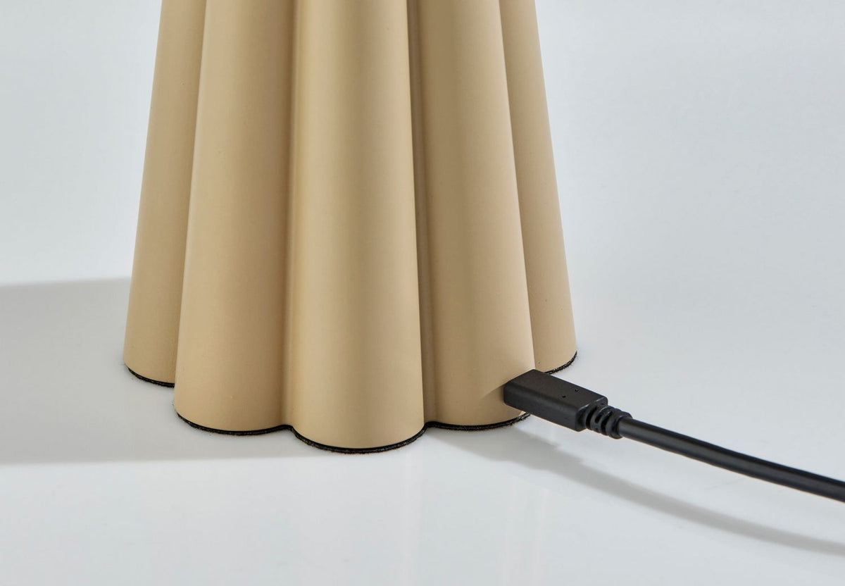 Adesso Home - 3118-12 - LED Table Lamp - Mattie - Beige