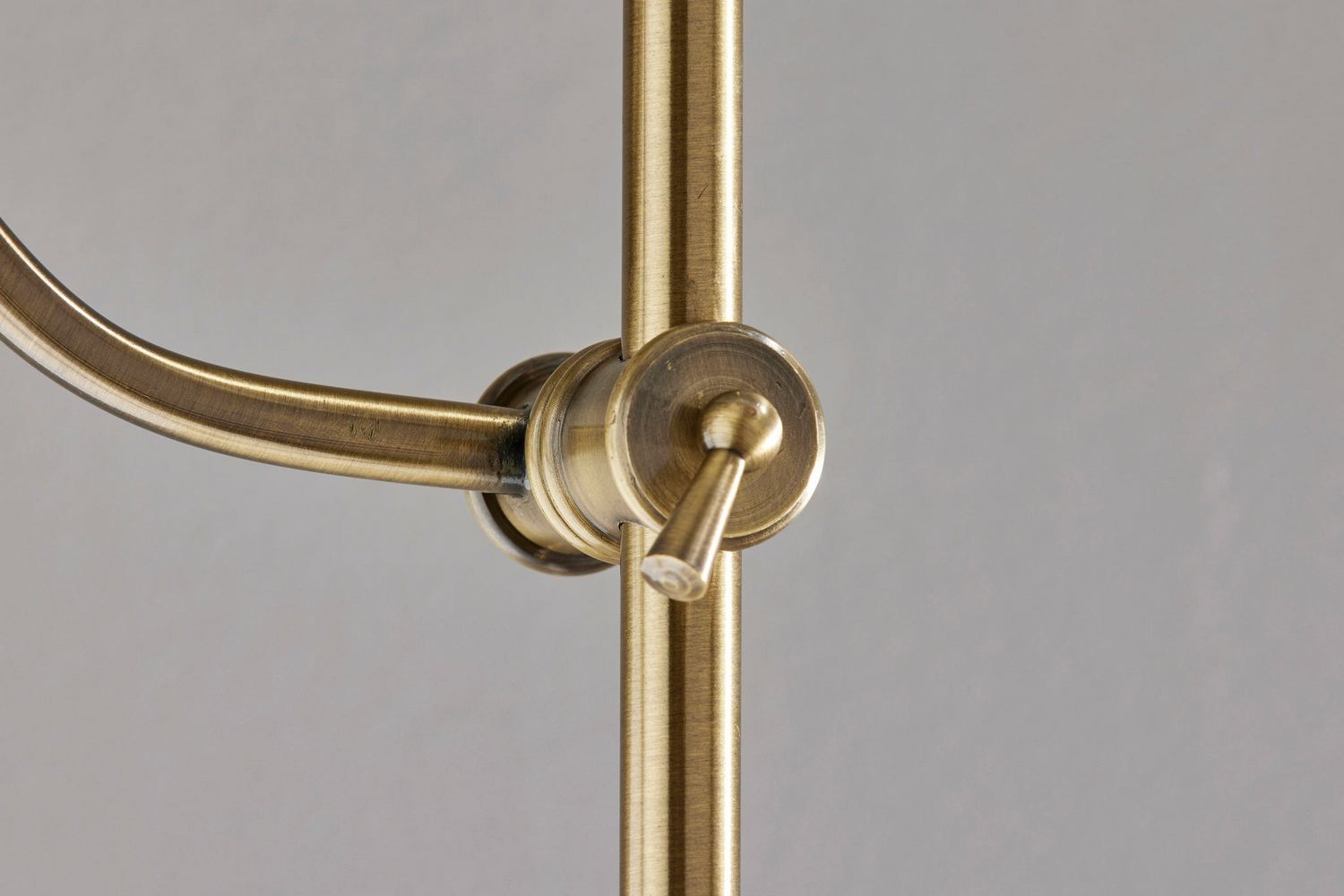 Adesso Home - 3943-21 - Floor Lamp - Derby - Antique Brass