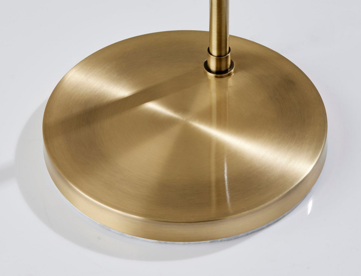 Adesso Home - 3950-21 - Floor Lamp - Magnolia - Antique Brass