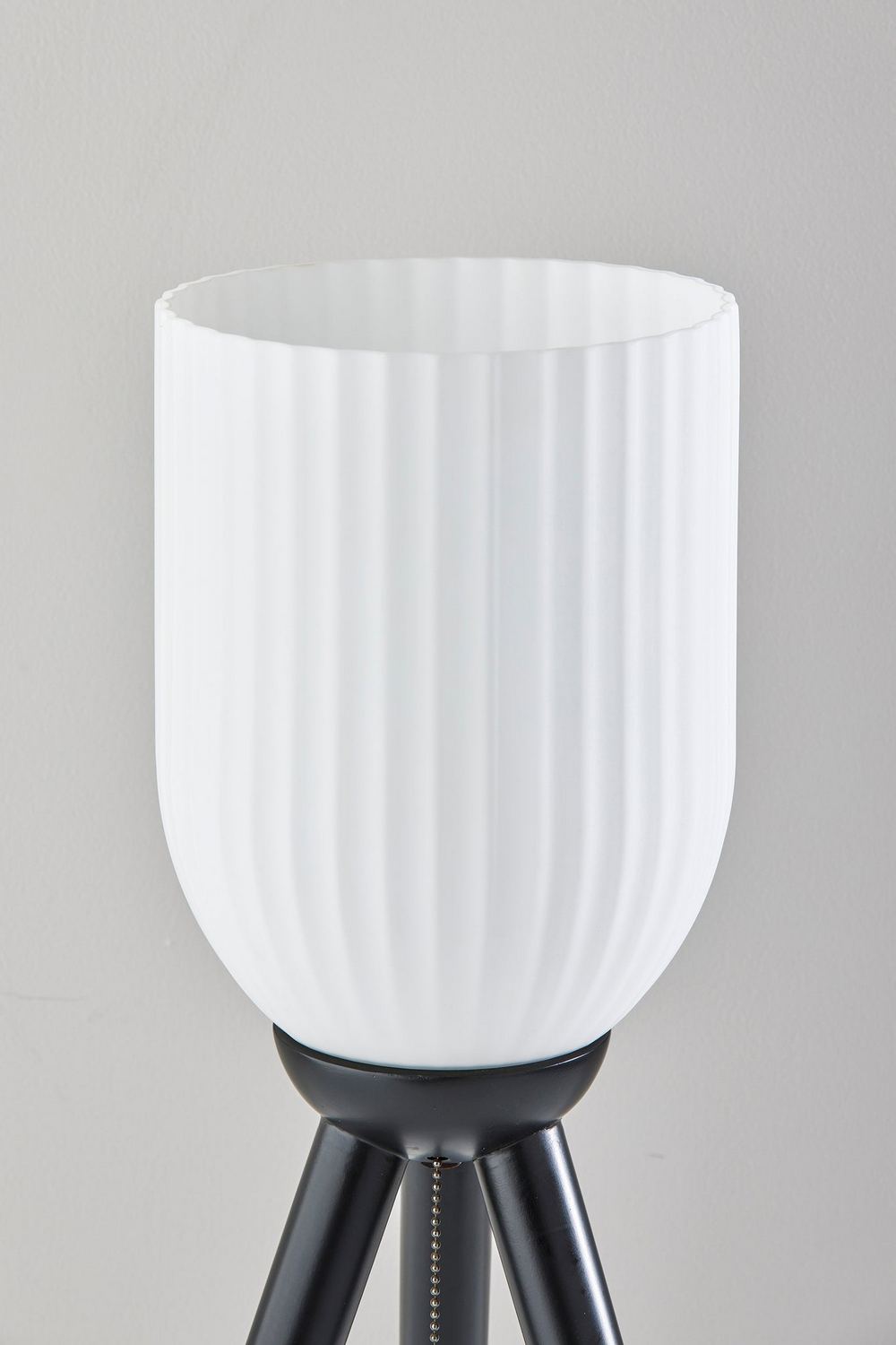 Adesso Home - 1629-01 - Table Lamp - Kinsley - Black