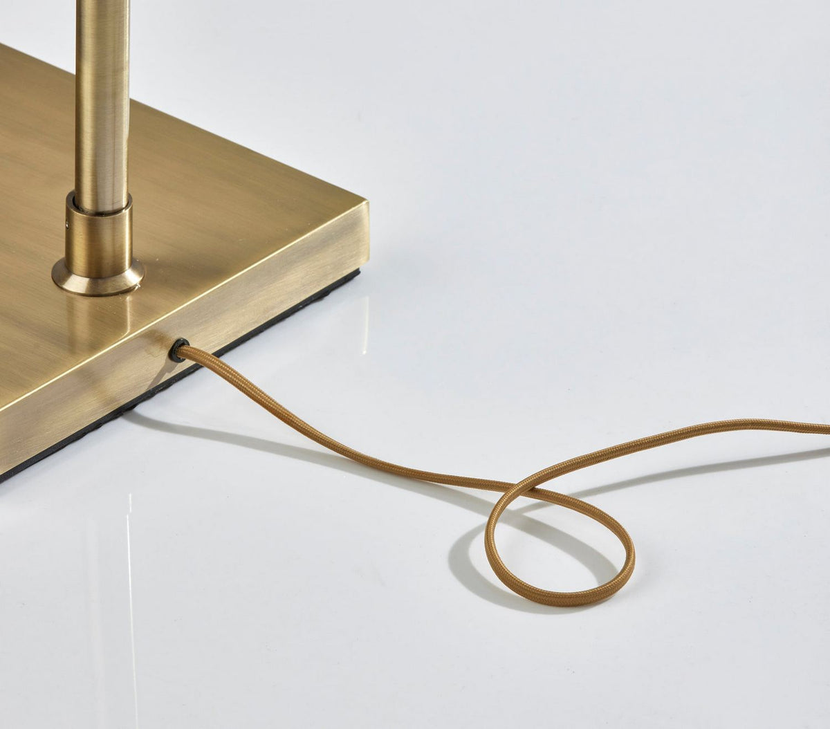 Adesso Home - 3791-21 - Nine Light Floor Lamp - Sputnik - Antique Brass