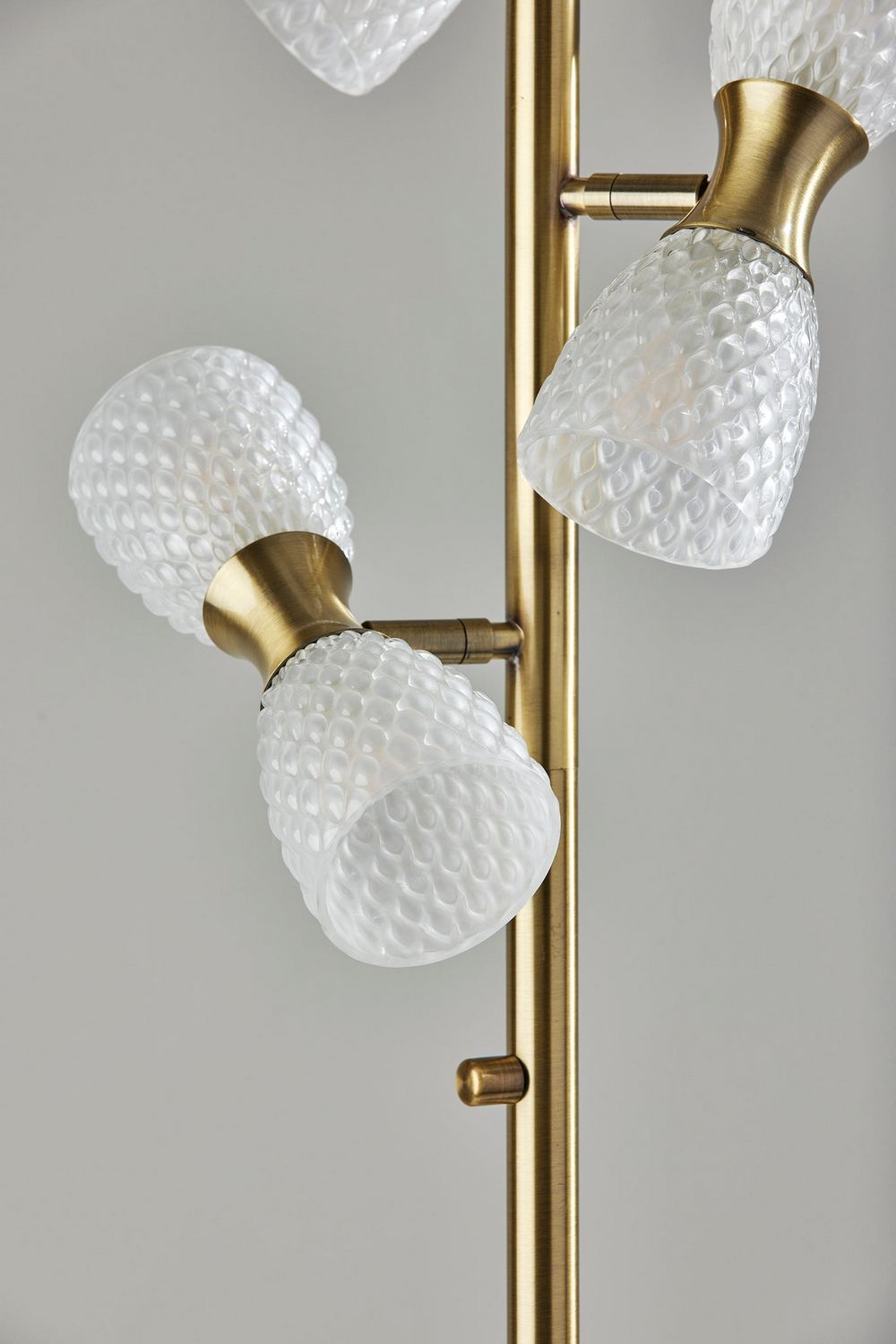 Adesso Home - 3863-21 - LED Floor Lamp - Nina - Antique Brass