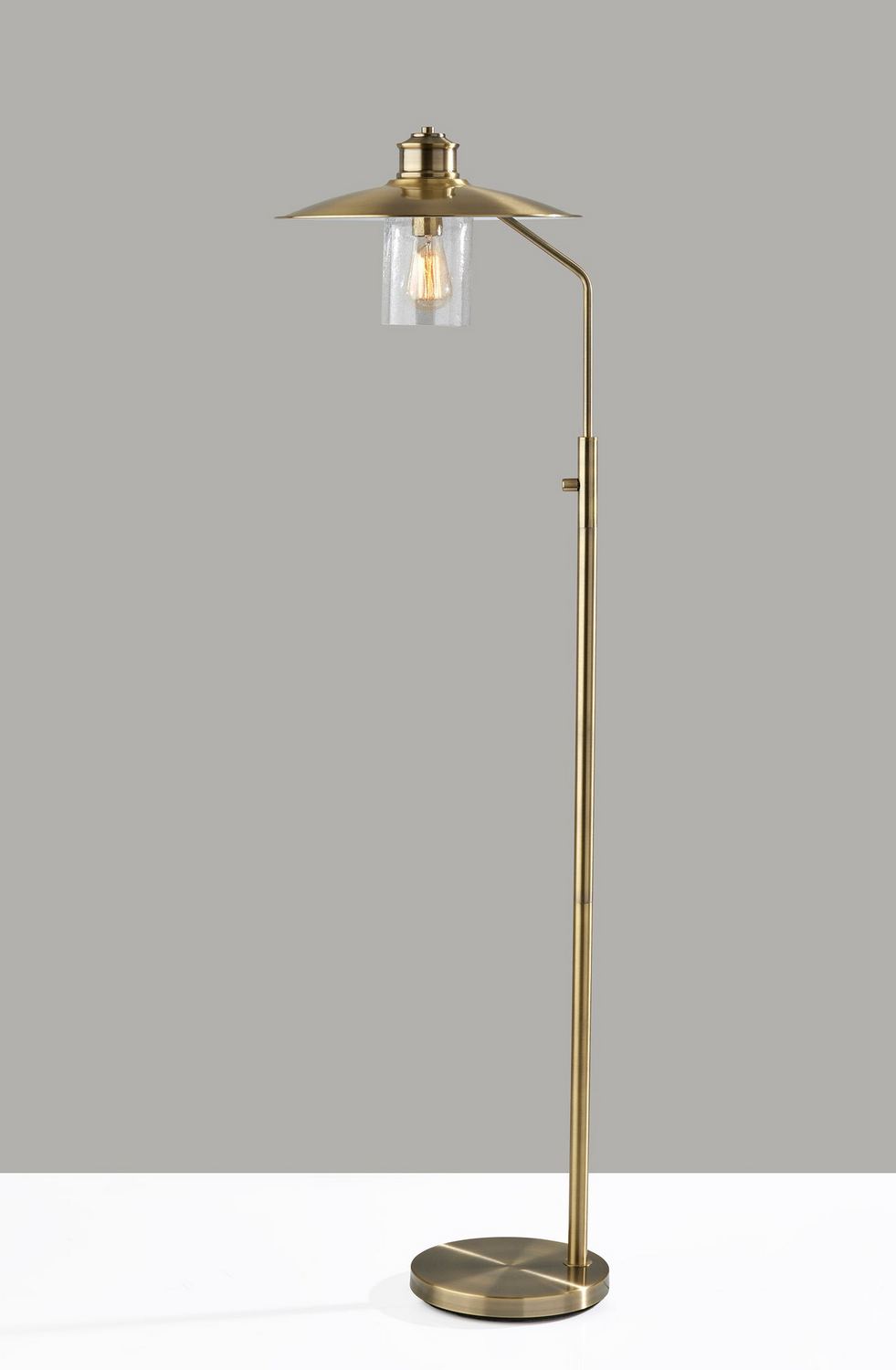 Adesso Home - 3885-21 - Floor Lamp - Kieran - Antique Brass