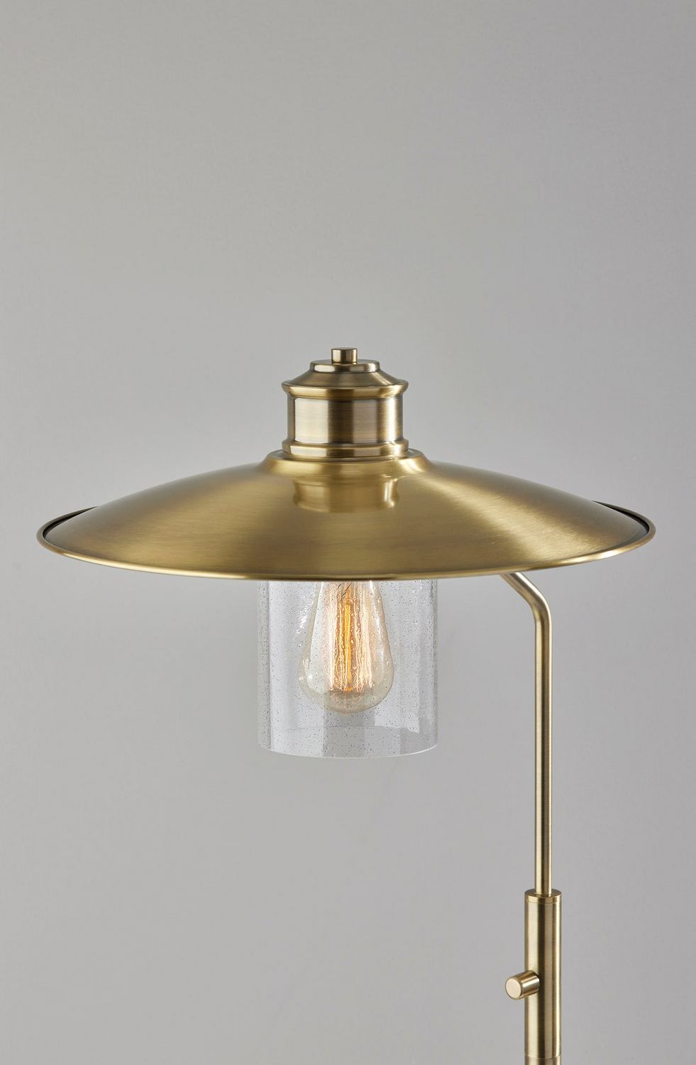 Adesso Home - 3885-21 - Floor Lamp - Kieran - Antique Brass