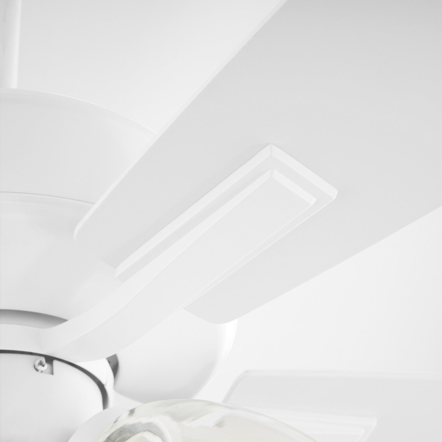 Quorum - 4525-0308 - 52"Ceiling Fan - Ovation - Studio White