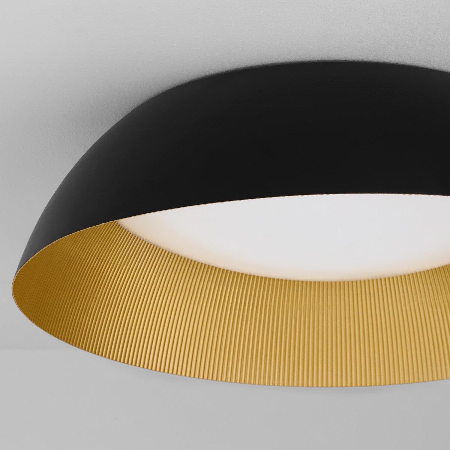 Quorum - 3-216-1550 - LED Ceiling Mount - Lucci - Black|Industrial Brass