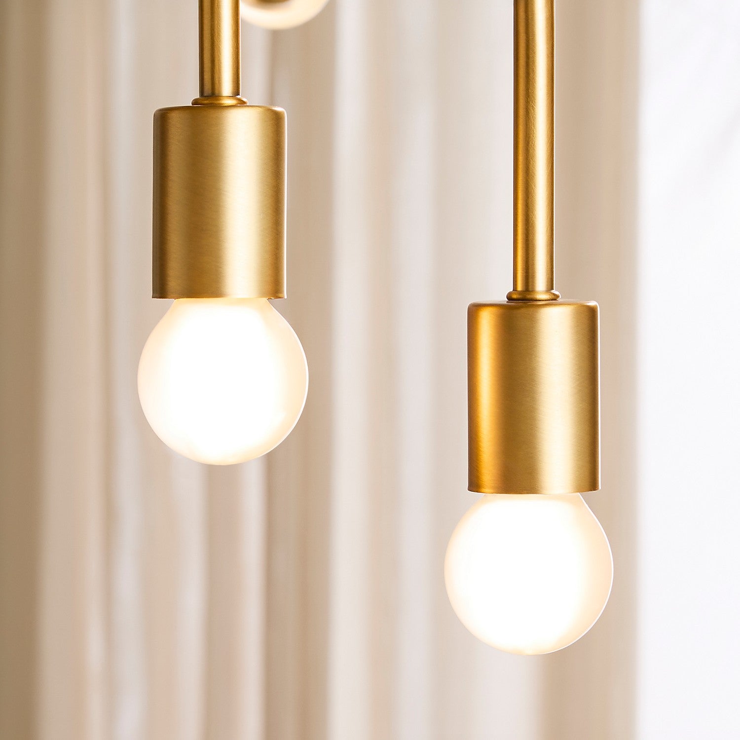 Quorum - 3-697-56 - Ten Light Chandelier - Mika - Brushed Brass