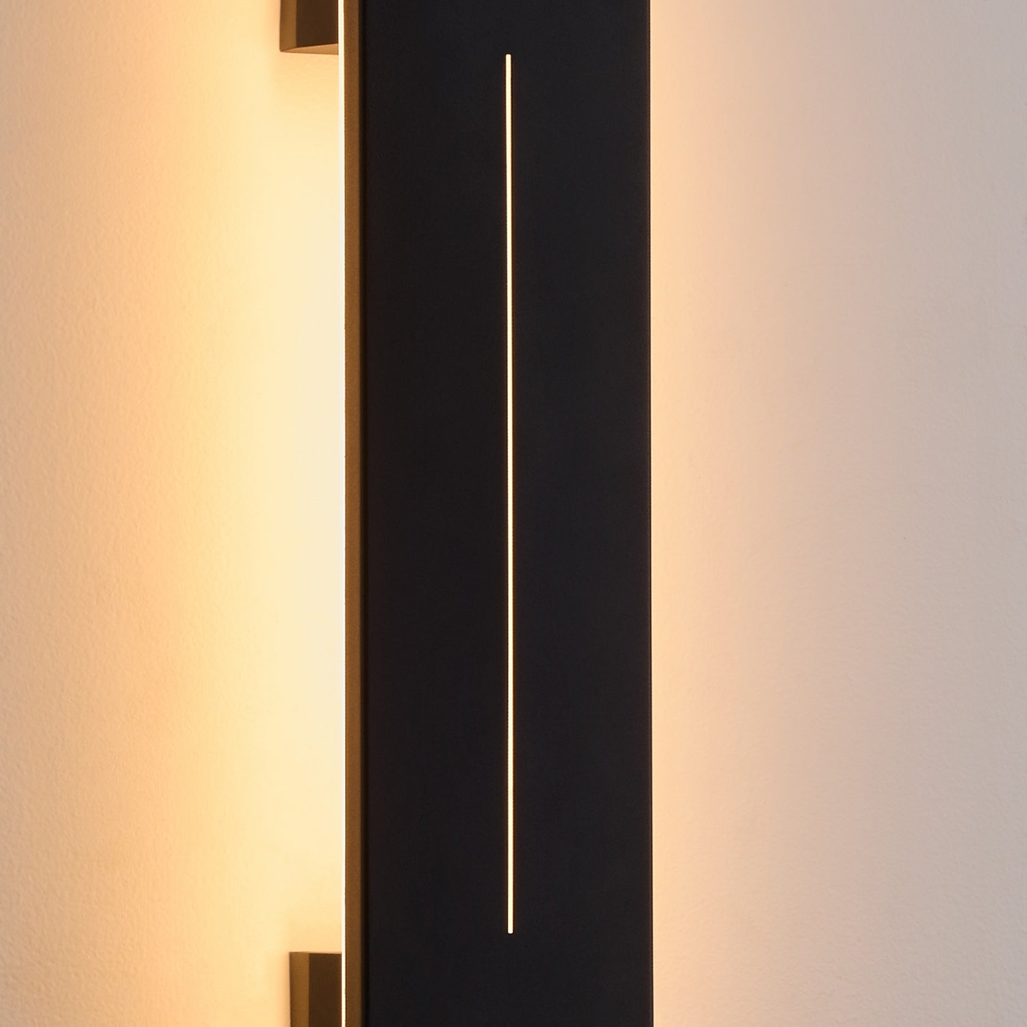 Quorum - 3-767-15 - LED Wall Sconce - Torre - Black