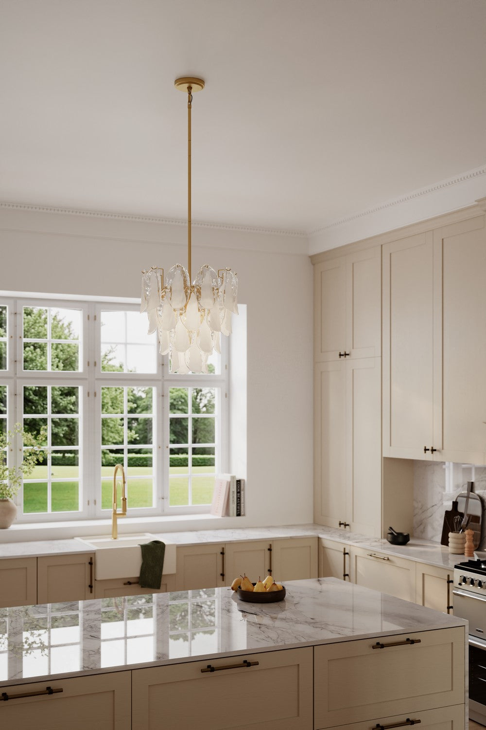 Metropolitan - N3475-732 - Five Light Pendant - Verla Crest - Legacy Brass