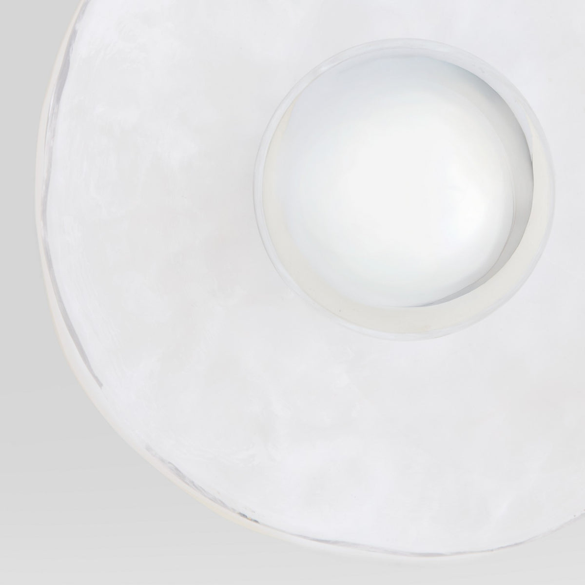 Quorum - 53-8-0847 - One Light Wall Sconce - Del Rey - Brushed Brass|Studio White