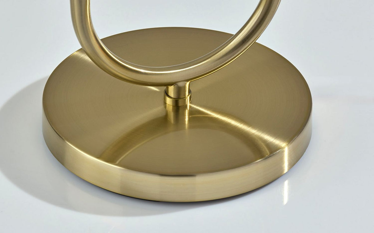 Adesso Home - 2623-21 - Floor Lamp - Uma - Antique Brass