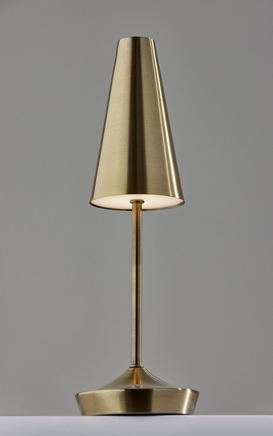 Adesso Home - 3194-21 - LED Table Lamp - Flynn - Antique Brass