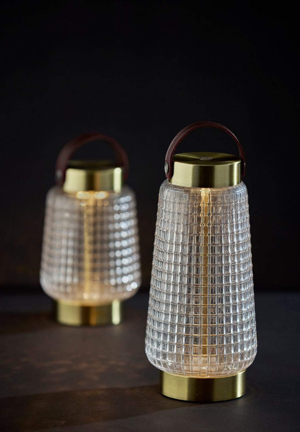 Adesso Home - 3339-21 - LED Table Lamp - Samara - Clear Texture Glass, Antique Brass, Brown Leather