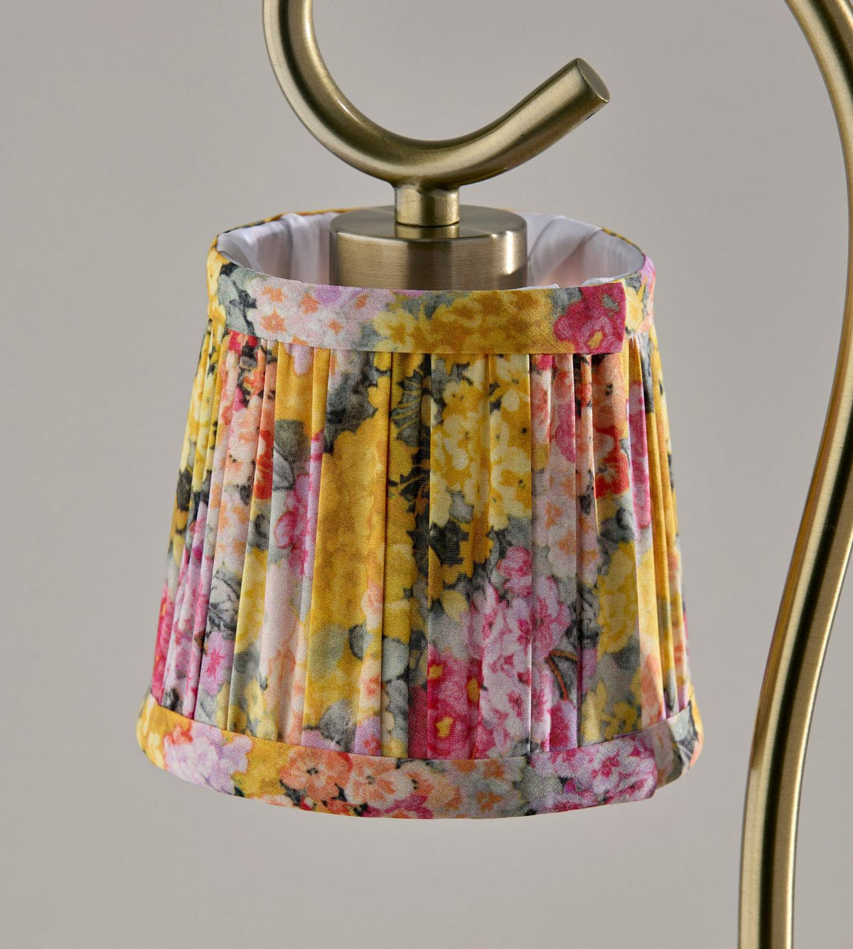 Adesso Home - SL1194-21 - Candlewarmer Lamp - Perry - Antique Brass