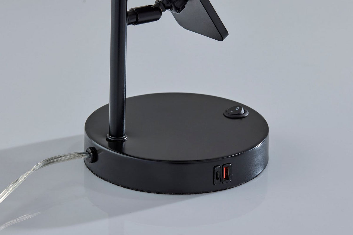 Adesso Home - 2610-01 - Desk Lamp - Wyatt - Black