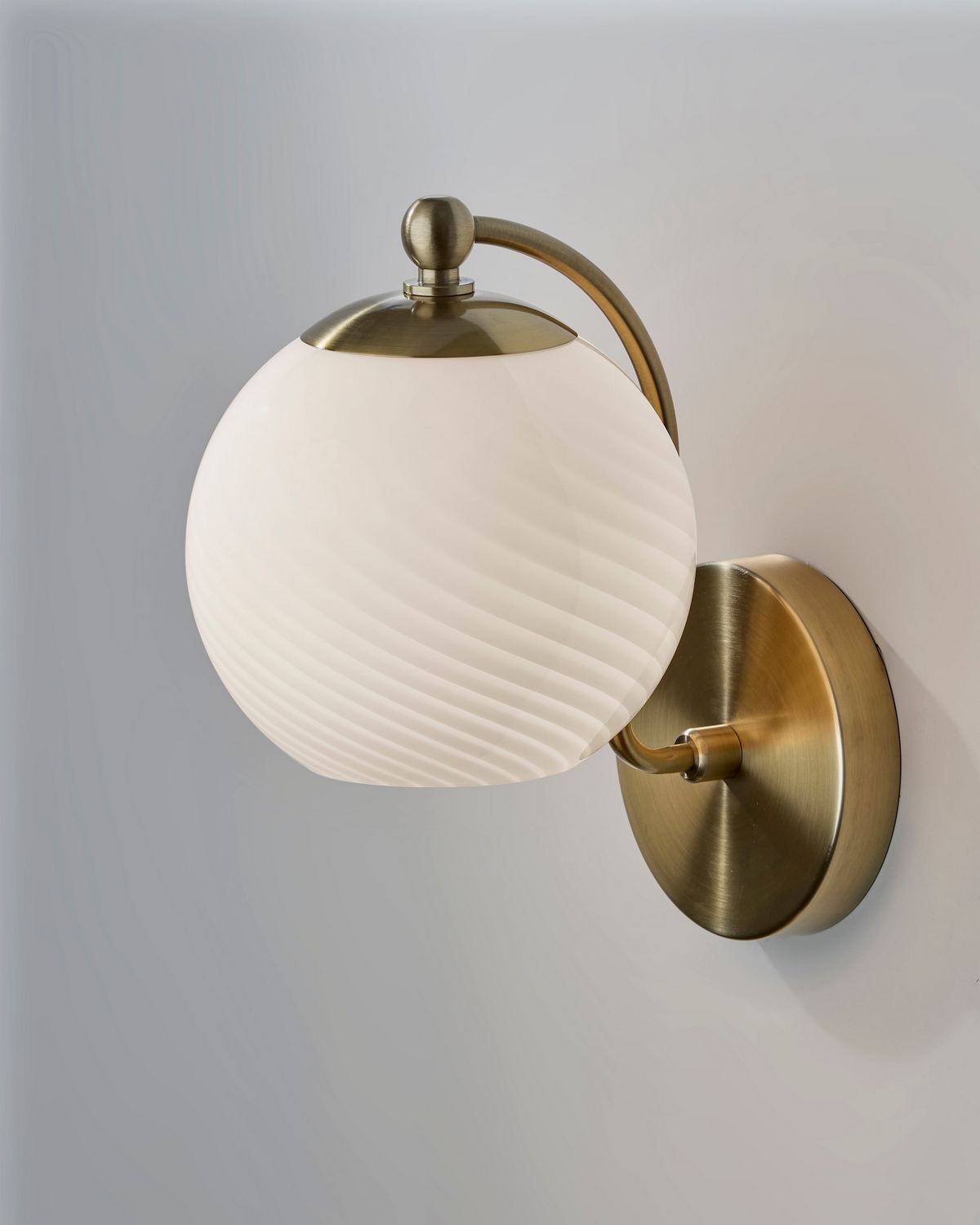 Adesso Home - 3251-21 - Wall Lamp - Swirl - Antique Brass