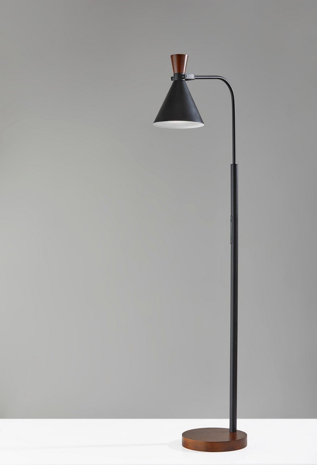Adesso Home - HW-F3652A - LED Floor Lamp - Black/Walnut