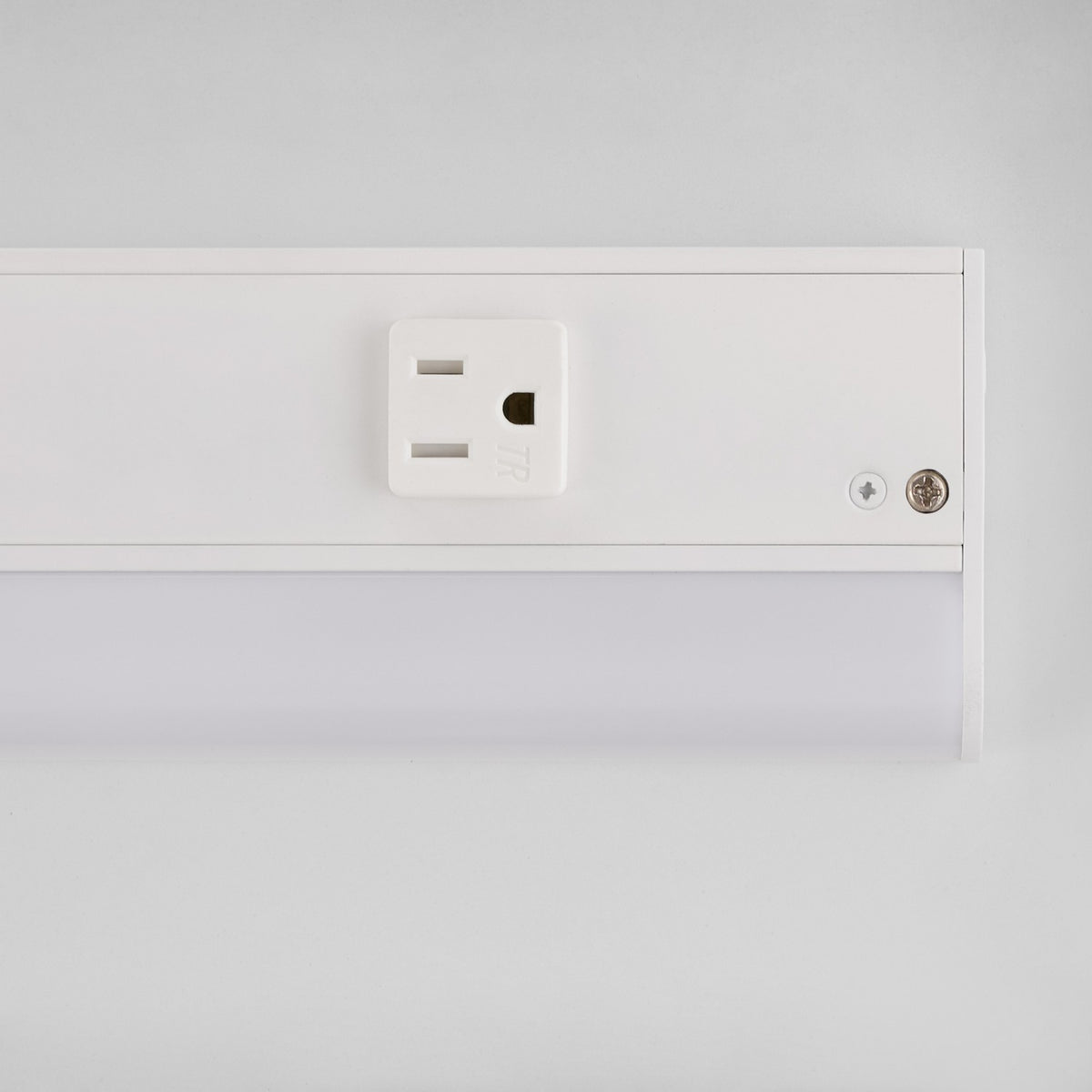 Quorum - 909-24-8 - LED Under Cabinet Light - Studio White