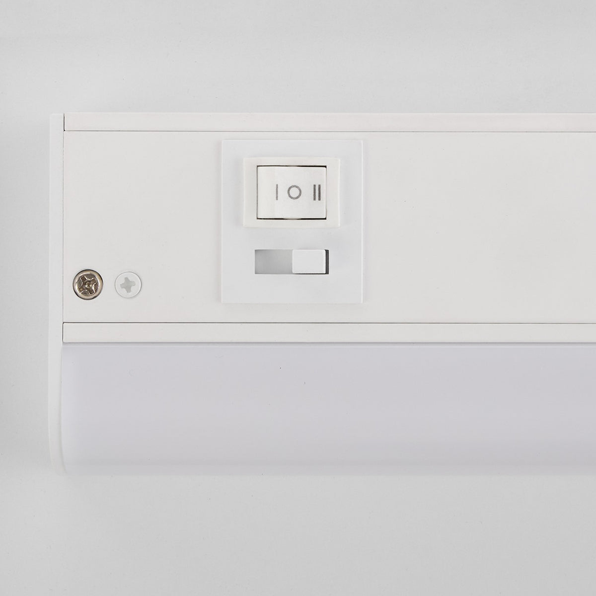 Quorum - 909-9-8 - LED Under Cabinet Light - Studio White