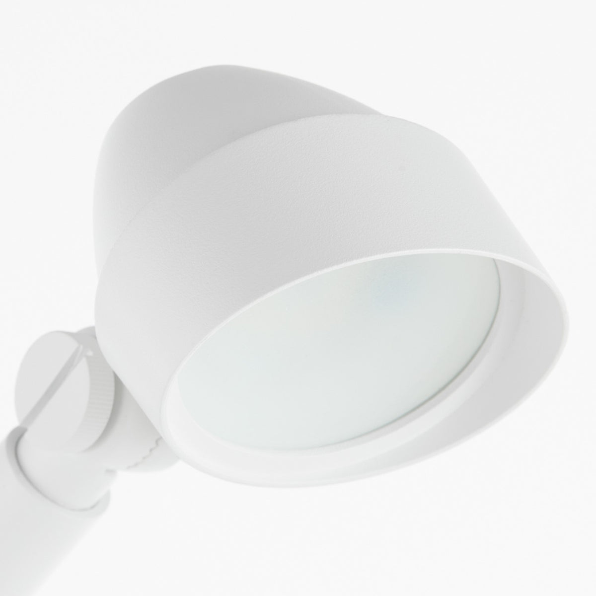 Quorum - 930-1-8 - LED Flood Light - Studio White