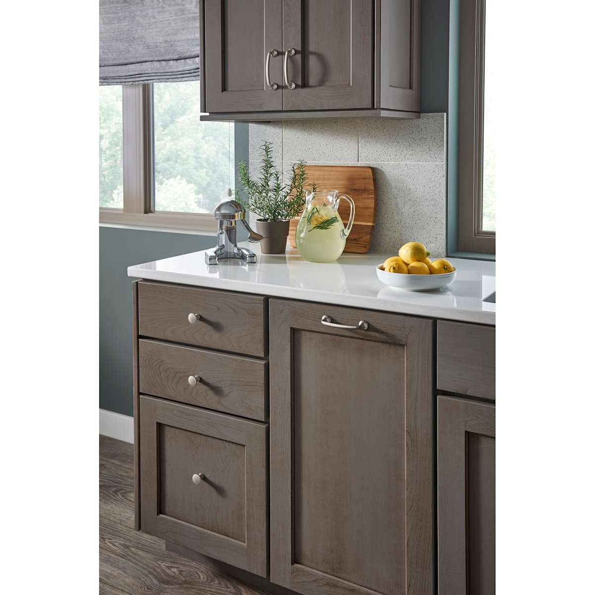 Top Knobs - m1307 - Lund 1-1/4 Inch Mushroom Cabinet Knob from the Asbury Collection in Polished Nickel